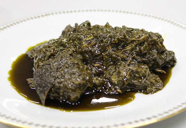 Réaliser un Mloukhiya à la cocotte, un plat tunisien